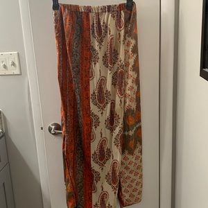 Relaxed fit wide leg printed pant size medium